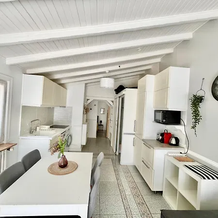 Little House 2 Bedrooms -terrace, Center Near Paris And Orly اُنتوني