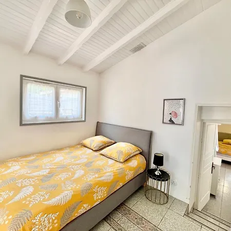 Little House 2 Bedrooms -terrace, Center Near Paris And Orly
