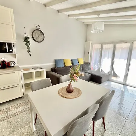 Little House 2 Bedrooms -terrace, Center Near Paris And Orly اُنتوني