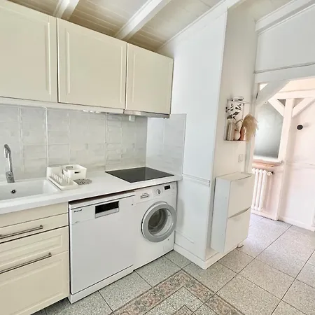 Little House 2 Bedrooms -terrace, Center Near Paris And Orly *
